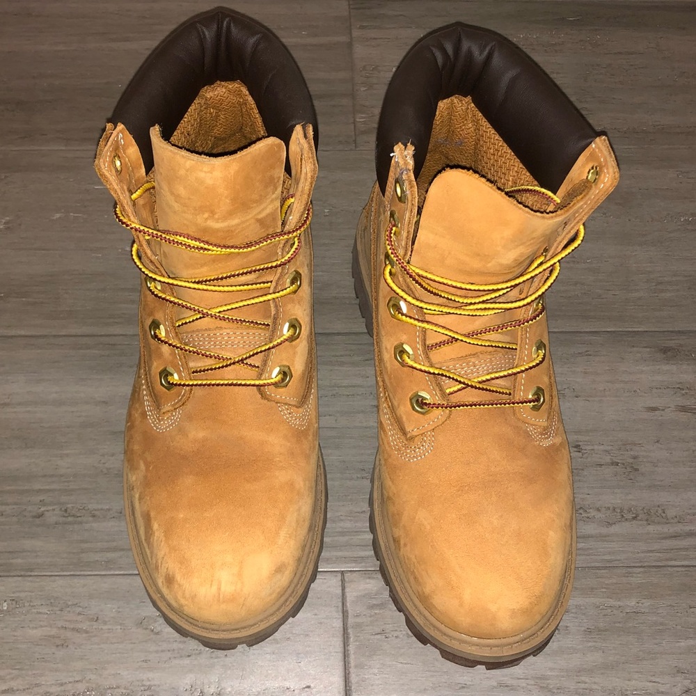 SOLD ~Cute Timberland boots